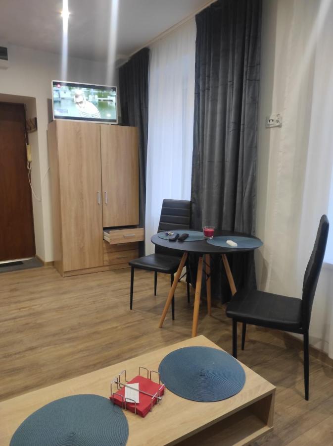 Апартаменти Walbrzych Pilsuckiego News Apartament Екстер'єр фото